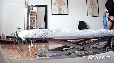 Vicenta la prostituta haciendo el amor con su amante el marido jubilado de su vecina